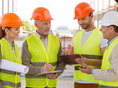 How Safety Coverall Suppliers in India Ensure Comfort and Compliance?